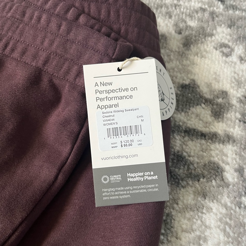 New Vuori Sedona Wideleg Sweatpant in Chestnut - Picture 6 of 10